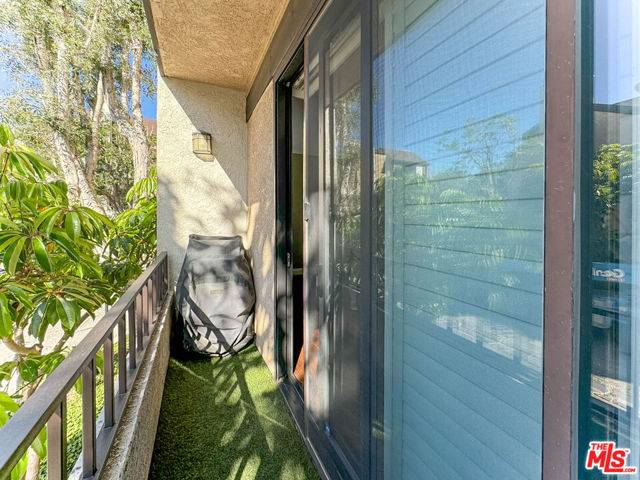 Playa Del Rey (los Angeles), CA 90293,8701 Falmouth Avenue #102