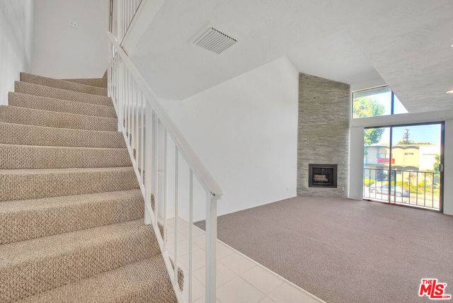 Studio City (los Angeles), CA 91604,4311 Colfax Avenue #215