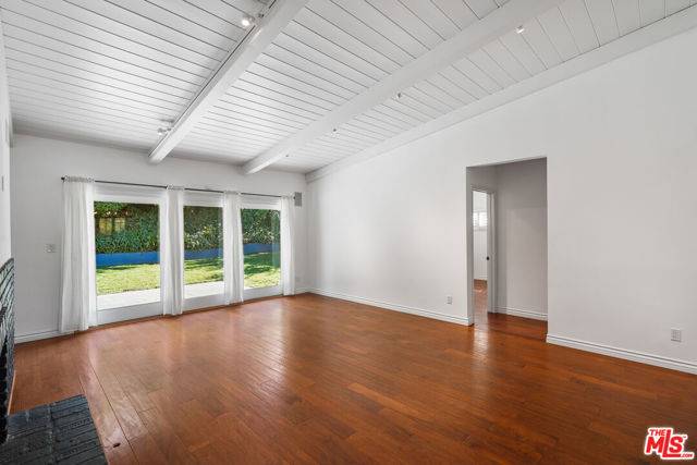 Woodland Hills (los Angeles), CA 91367,23742 Kivik Street