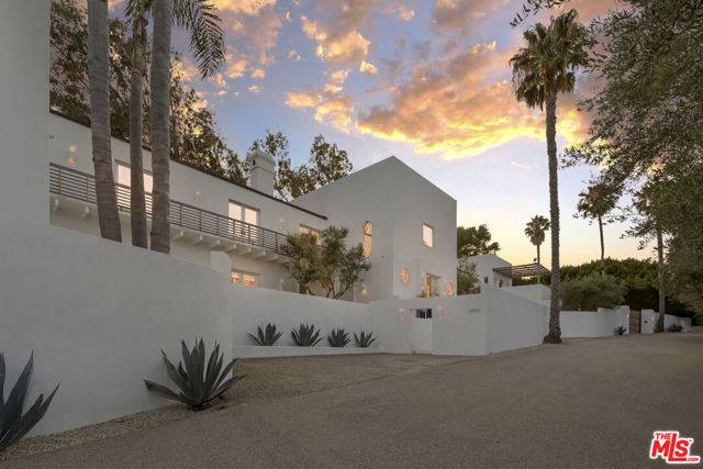 Malibu, CA 90265,27405 Pacific Coast Highway