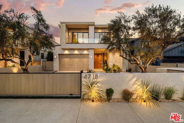 Sherman Oaks, CA 91403,4718 Lemona Avenue