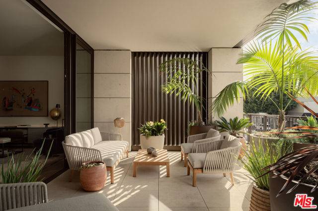 Beverly Hills, CA 90212,9900 S Santa Monica Boulevard #2D