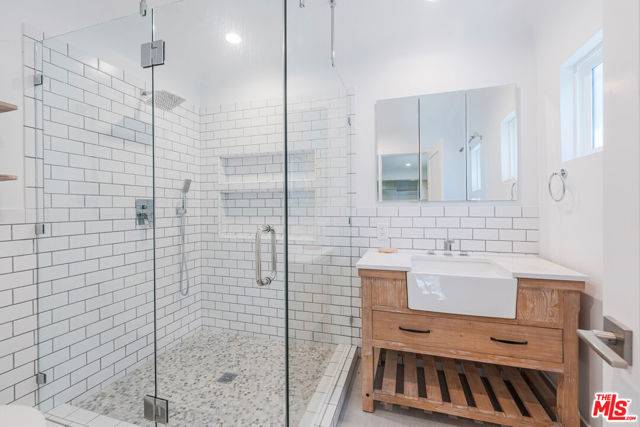 Los Angeles, CA 90047,1628 W 80th Street #1-2