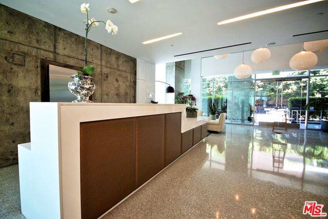 Los Angeles, CA 90028,1480 VINE Street #1403