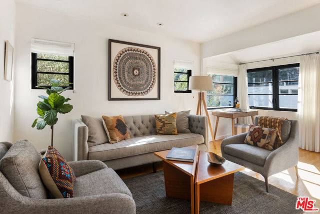 Los Angeles, CA 90026,3117 Berkeley Avenue