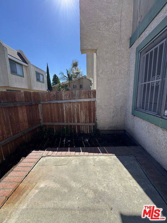 Compton, CA 90220,157 S Wilmington Avenue #L