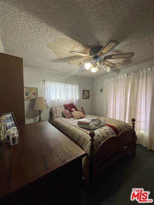 Los Angeles, CA 90016,2934 Hillcrest Drive