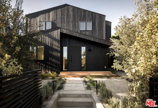 Venice (los Angeles), CA 90291,709 Vernon Avenue