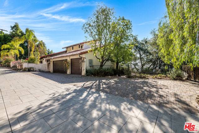 Pasadena, CA 91103,1382 Edgehill Place