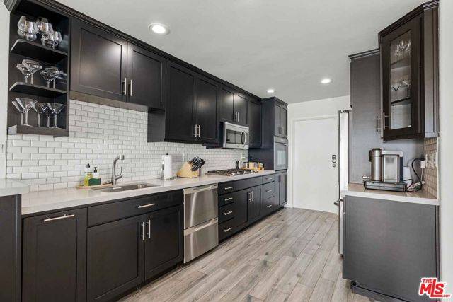 Malibu, CA 90265,20460 Pacific Coast