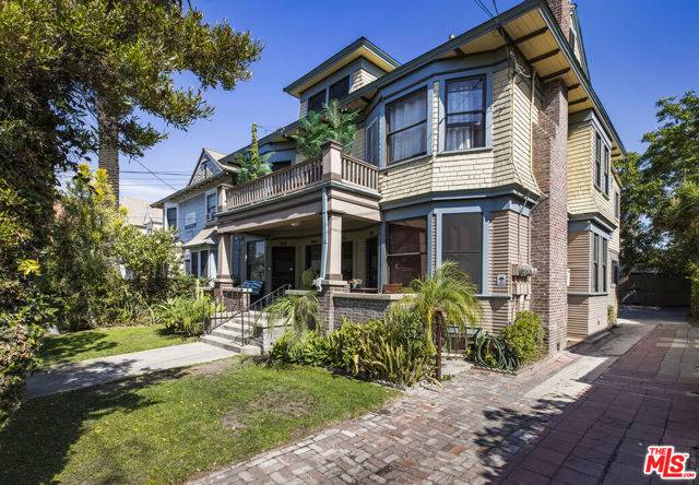 Los Angeles, CA 90007,1017 W 24th Street