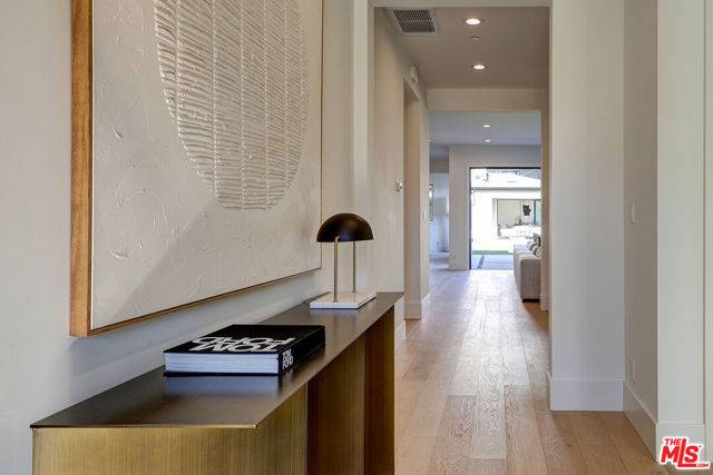 Los Angeles, CA 90066,4226 East Boulevard