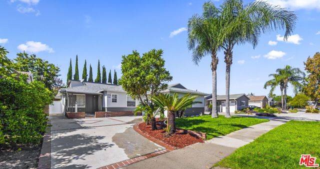 North Hollywood (los Angeles), CA 91607,5739 SIMPSON Avenue