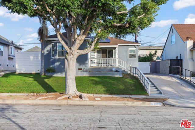 Inglewood, CA 90303,10236 S 1st Avenue