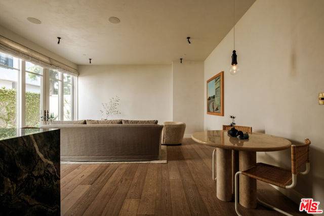 Santa Monica, CA 90403,956 5th Street #C