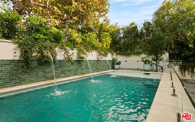 Los Angeles, CA 90024,1338 Comstock Avenue