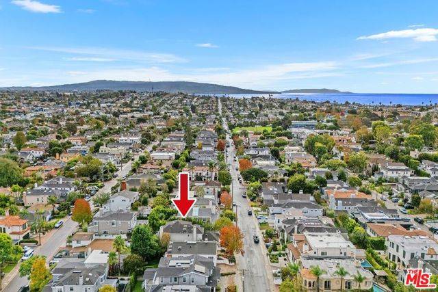 Manhattan Beach, CA 90266,2200 N Poinsettia Avenue