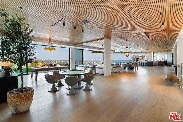 Pacific Palisades (los Angeles), CA 90272,766 Paseo Miramar