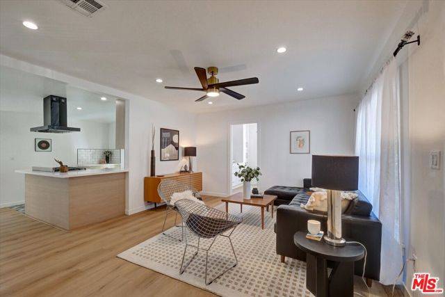 Los Angeles, CA 90039,2100 Whitmore Avenue