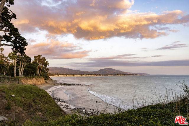 Carpinteria, CA 93013,3055 Padaro Lane