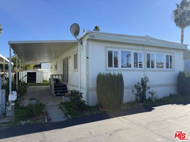 Canyon Country (santa Clarita), CA 91351,20401 Soledad Canyon Road #124