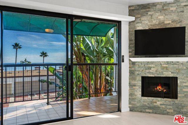 Malibu, CA 90265,26664 Seagull Way #A125