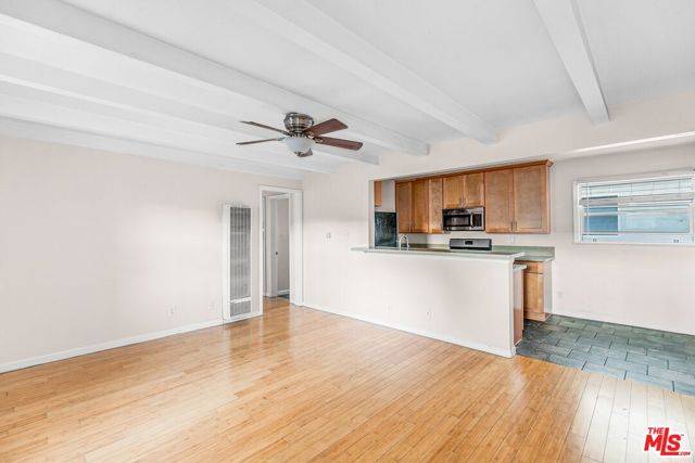 Los Angeles, CA 90066,3996 Berryman Avenue