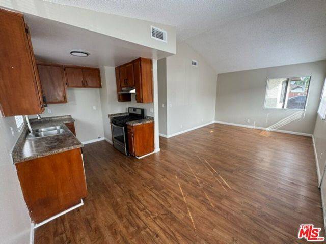 Torrance, CA 90501,1602 W 206th Street