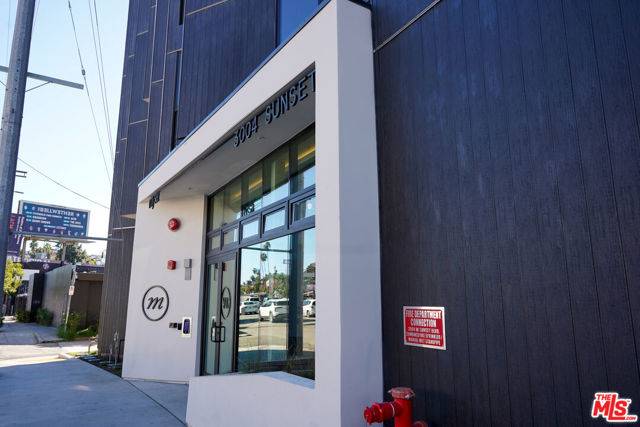 Los Angeles, CA 90026,3004 Sunset Boulevard #520