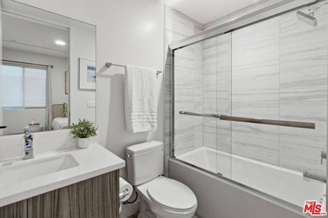 Van Nuys (los Angeles), CA 91411,6707 N Sepulveda Boulevard