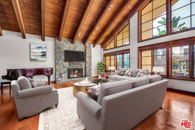 Woodland Hills (los Angeles), CA 91367,6024 Woodland View Drive