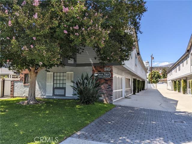 Monrovia, CA 91016,845 W Olive Avenue #D