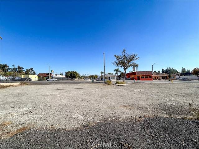 Fontana, CA 92335,9098 Sierra Avenue