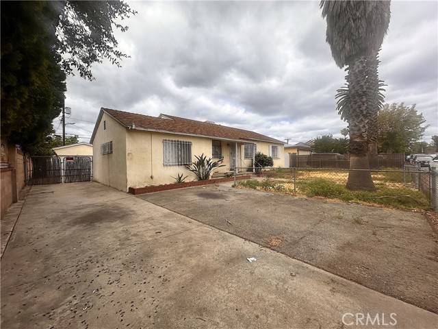Panorama City (los Angeles), CA 91402,8651 Katherine Avenue