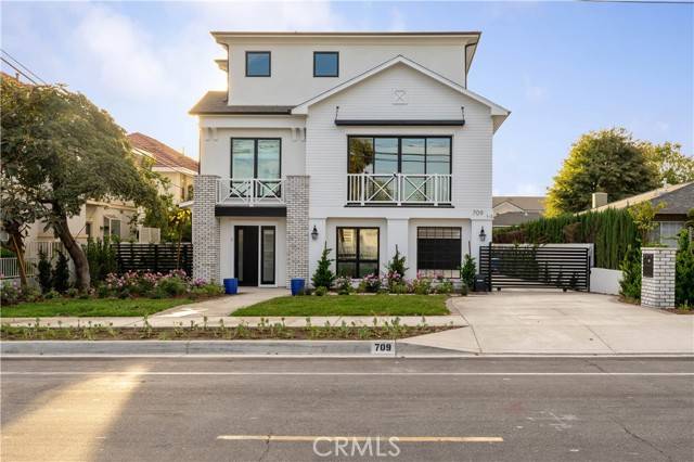Arcadia, CA 91006,709 S 2nd Avenue #2