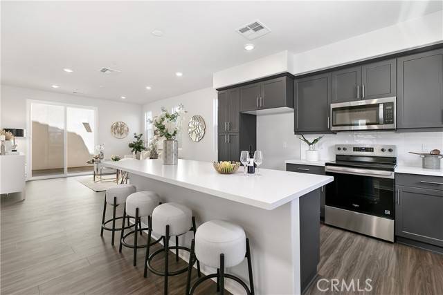Upland, CA 91786,487 Meyer Place