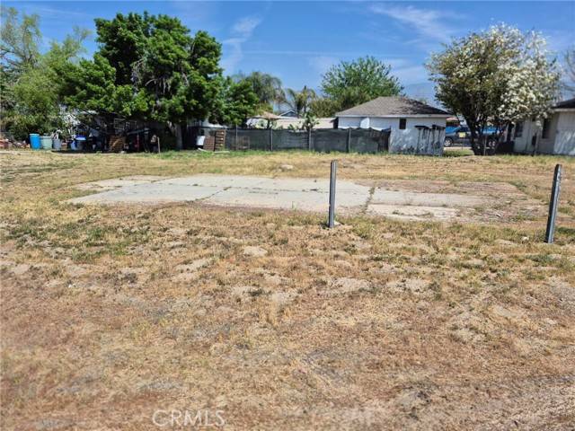 Highland, CA 92410,25526 3RD Street