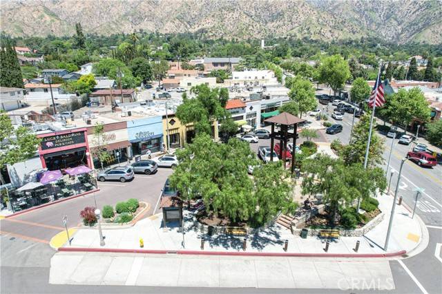 Sierra Madre, CA 91024,17 Kersting Court