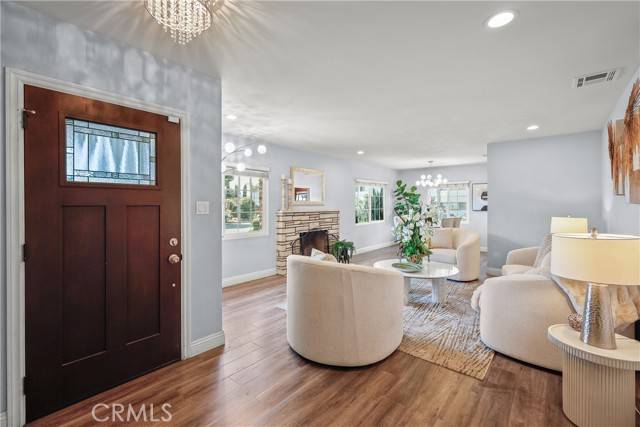 West Covina, CA 91791,401 N La Breda Avenue