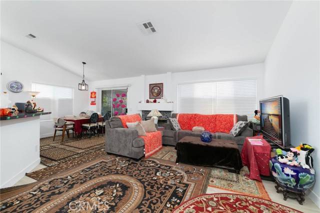 Victorville, CA 92395,13035 Troy Court
