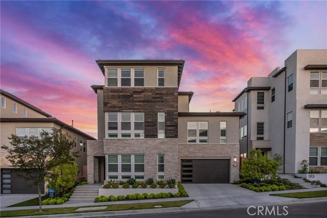 Montebello, CA 90640,185 Orchid Ct