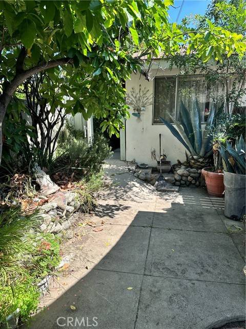 Monrovia, CA 91016,239 E Olive Avenue