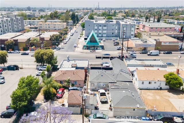 North Hollywood (los Angeles), CA 91605,7436 Lankershim Boulevard
