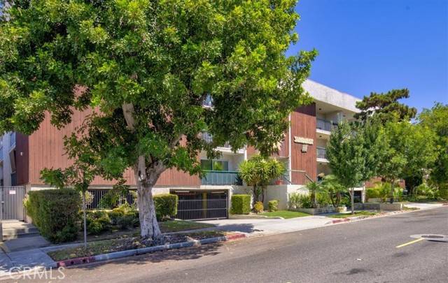 Glendale, CA 91203,333 Burchett Street #208