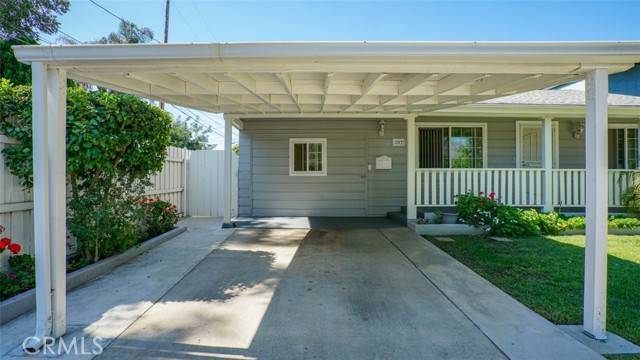 Burbank, CA 91506,207 S Griffith Park Drive