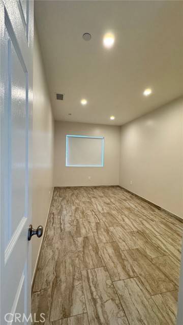 Sunland (los Angeles), CA 91040,9137 W Foothill Boulevard