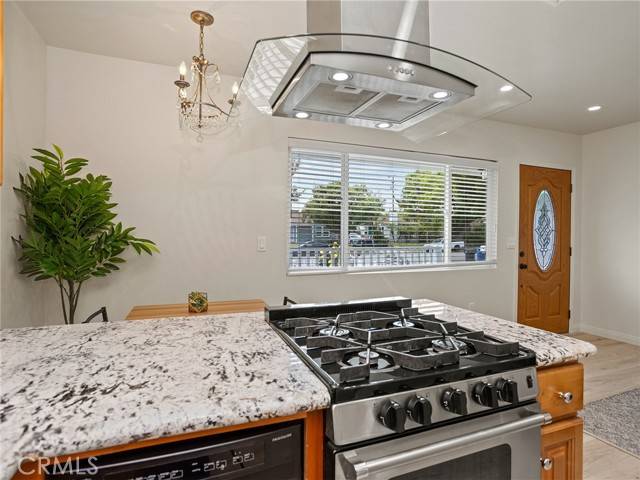 Burbank, CA 91506,1420 N Lincoln Street