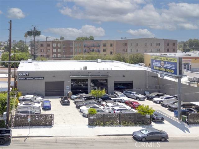 Van Nuys (los Angeles), CA 91406,Address not disclosed
