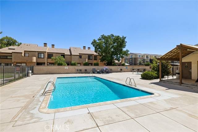 Lancaster, CA 93535,1832 E Avenue J2 #2