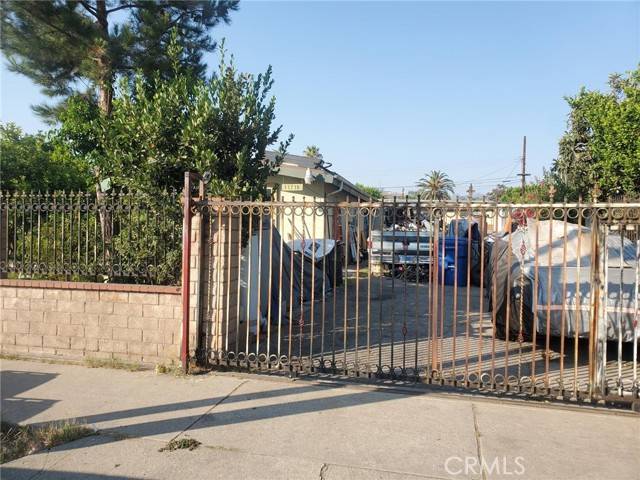 Pacoima (los Angeles), CA 91331,11718 Borden Avenue